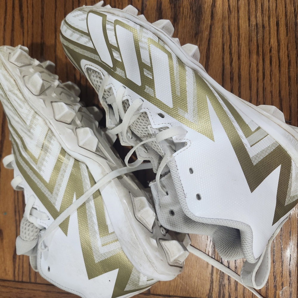 Adidas White and Gold Athletic Shoes with Sleek Design